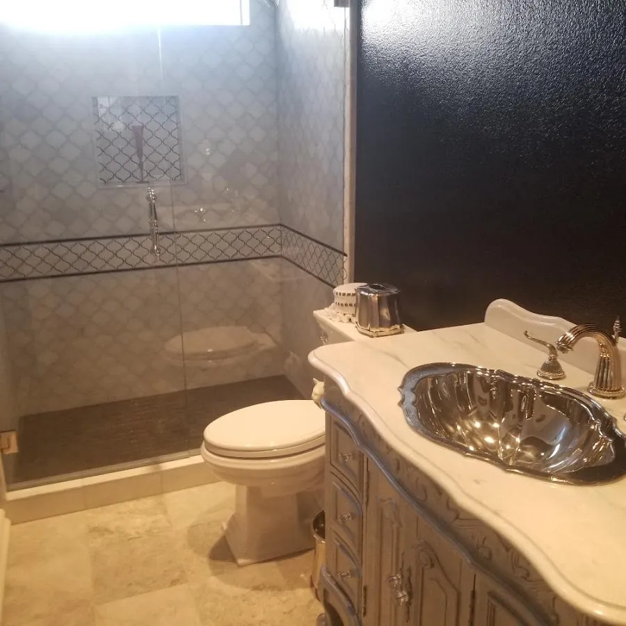 Professional plumbing work and bathroom remodeling in Rio Rico